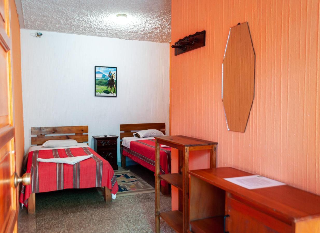 Victorias Hotel Panajachel Eksteriør bilde